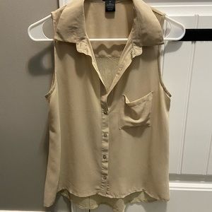 ⛔️SOLD⛔️ Cute Top